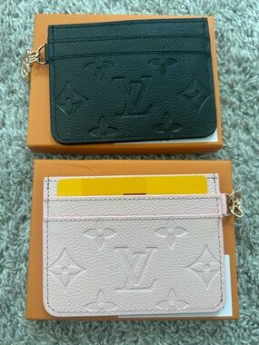 Embossed Fashion Style Card Wallets - 2